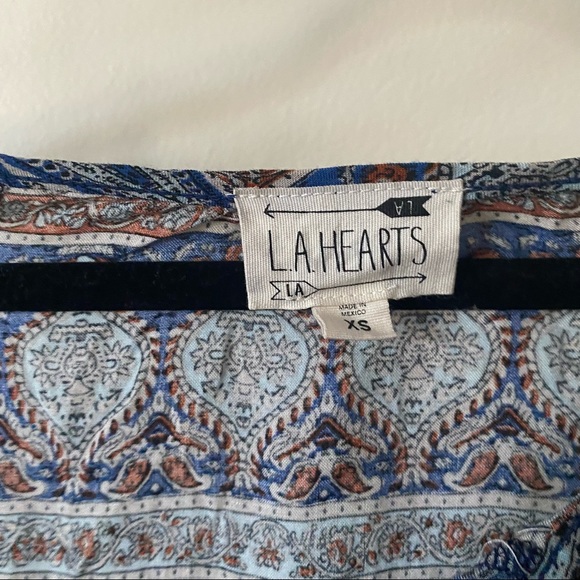 Pacsun LA Hearts Paisley Boho Top with bell sleeves - Picture 3 of 3